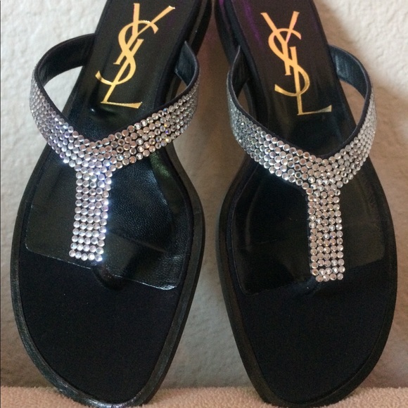 Women’s slide - Picture 5 of 6